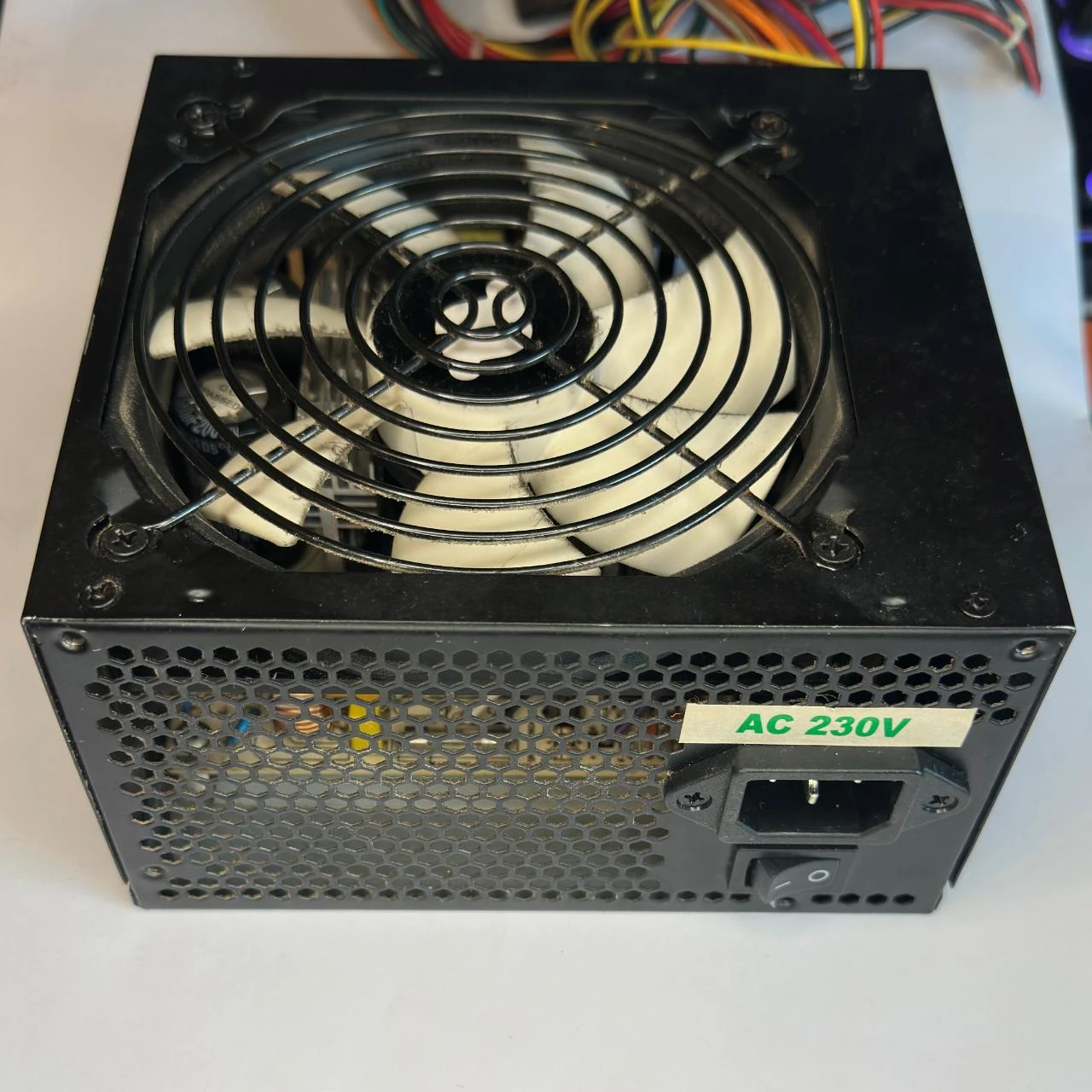 Fuente de alimentación ATX con ventilador de 120mm – photo 2